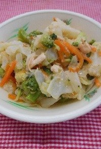 学校給食：花野菜のゆずドレッシングサラダ