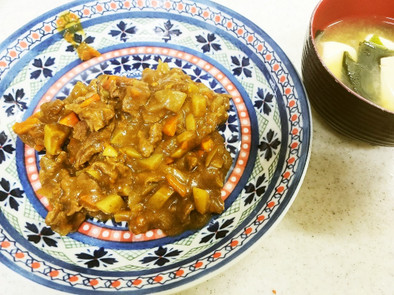 ✨牛肉のカレーあんかけ＆豆腐の味噌汁✨の写真