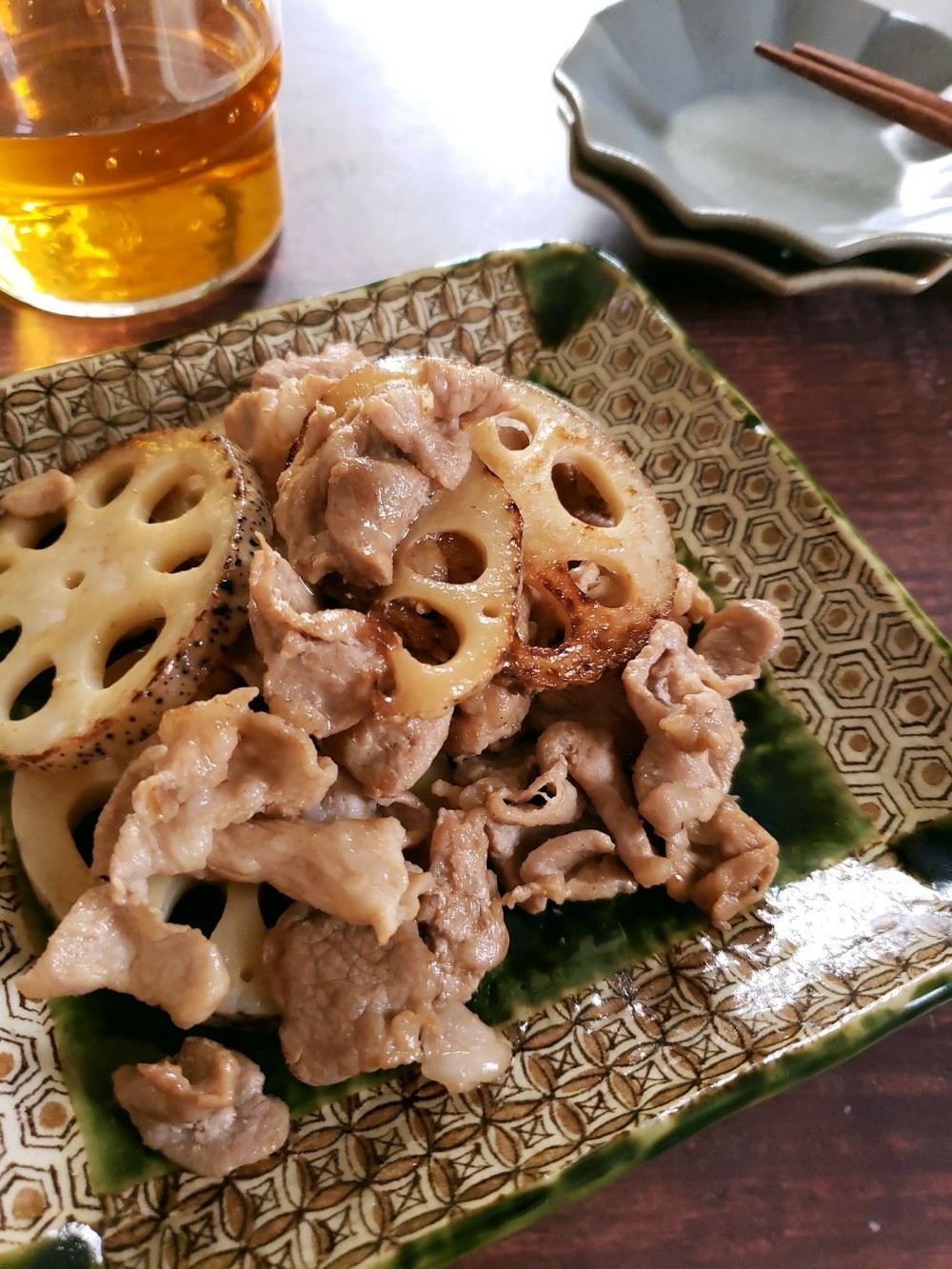 れんこんと豚こまのバターポン酢照り焼き レシピ 作り方 By こはるスマイルごはん クックパッド 簡単おいしいみんなのレシピが360万品