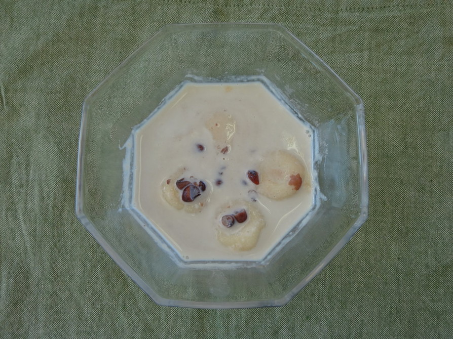 白玉団子の豆乳ぜんざいの画像