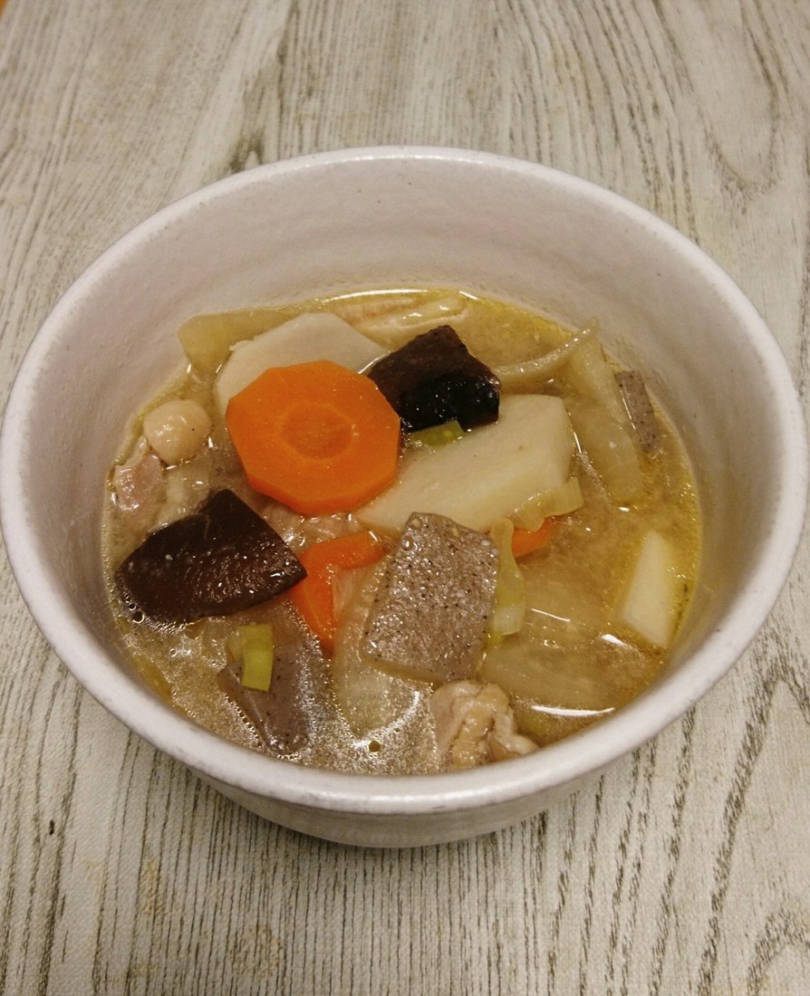 おかずスープ☆根菜と鶏肉の味噌汁の画像