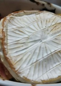 カマンベールチーズ丸ごとグラタン