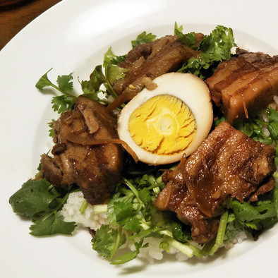 プリンセスかおりで魯肉飯(ルーローハン)の写真