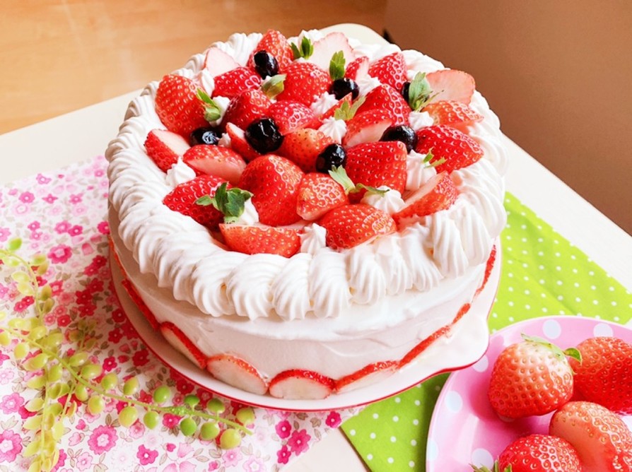いちごの  birthdayケーキ♡の画像
