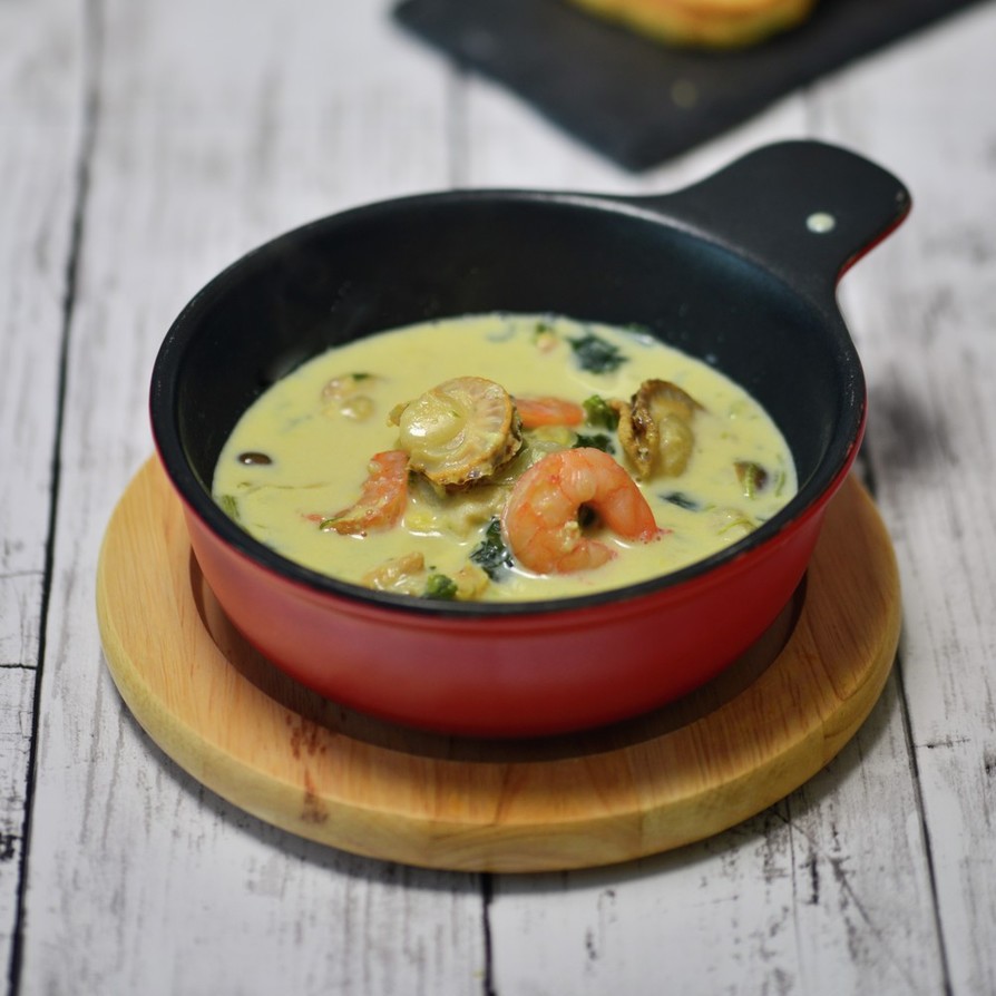 減塩 エビとホタテの豆乳味噌スープの画像