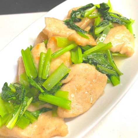 簡単☆小松菜と鶏胸肉の柔らか牡蠣油炒め