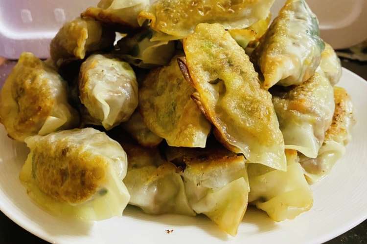 野菜たっぷり 焼餃子 余った具アレンジ可 レシピ 作り方 By Rolanico クックパッド 簡単おいしいみんなのレシピが349万品