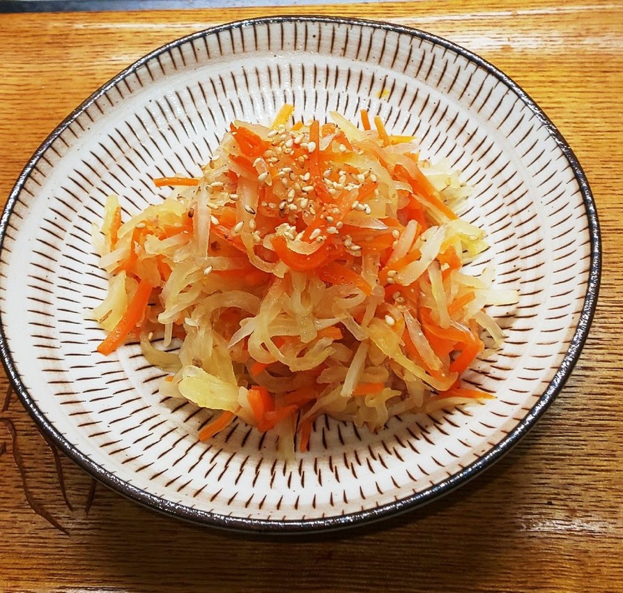 ♪　薄味の大根と人参の炒め煮 ♪ の画像