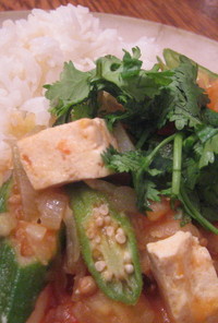 チベット風豆腐と野菜のさらっと煮込み