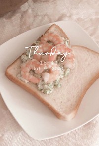 ブロッコリーと海老の簡単＊サンドイッチ