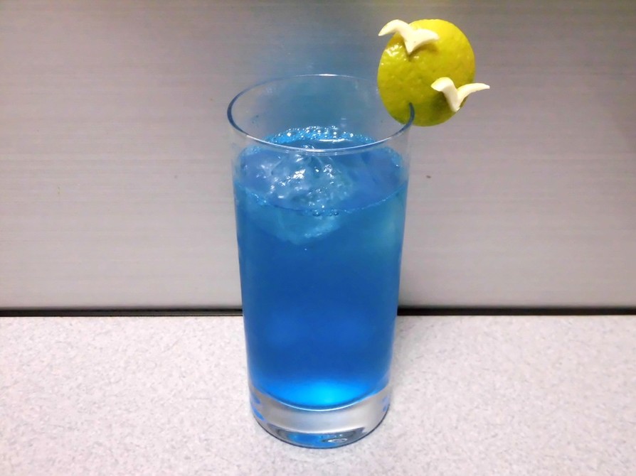 凶暴なブドウ、リンゴ、グレナデンのクーラー モクテル レシピ