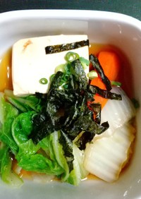 白菜・にんじん入り湯豆腐