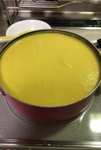 カボチャのスープ1（バターナッツカボチャ