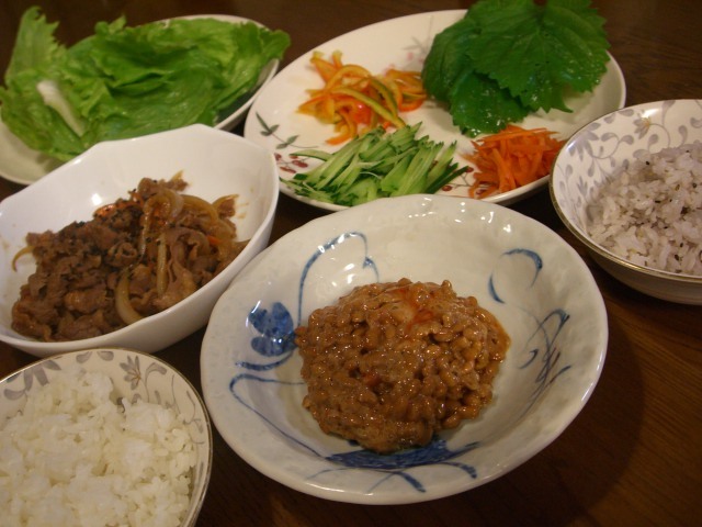 ピリ辛納豆で作る！韓国の家庭料理サンパプの画像