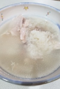 芯から温まるスープ 参鶏湯