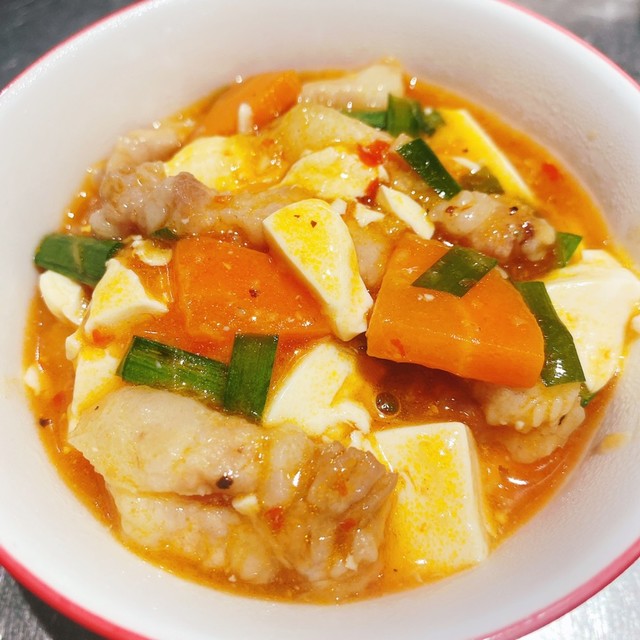 ワンポット 酸っぱいバラ肉と豆腐の炒め物 レシピ 作り方 By Krkpunat クックパッド 簡単おいしいみんなのレシピが360万品