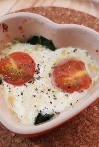 トマトとほうれん草の焼きヨーグルト