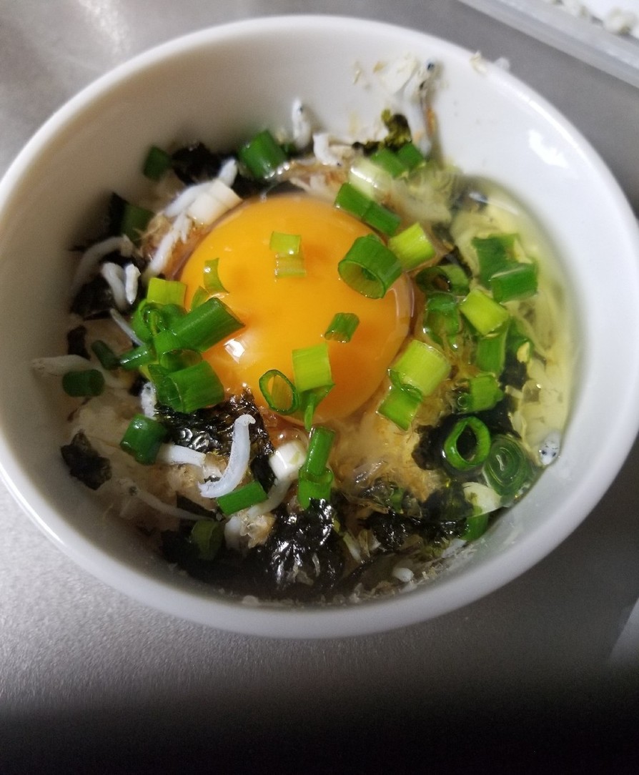 簡単いわしふりかけ卵かけご飯(ポン酢編)の画像