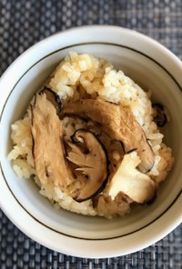 土鍋を使って松茸ご飯