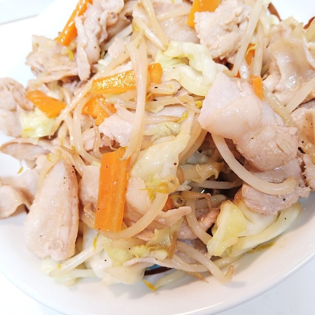 定食屋さんの味！醤油ベースの肉野菜炒め レシピ・作り方 By きすけ180 【クックパッド】 簡単おいしいみんなのレシピが363万品