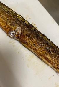 フライパンで秋刀魚の塩焼き