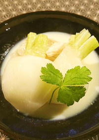 【野菜ソムリエ】京こかぶの豆乳煮		