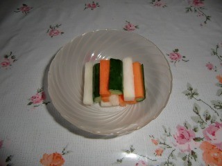 ３色野菜のピクルスの画像