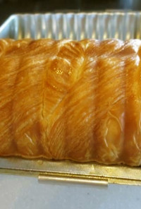 バター香るデニッシュラウンド食パン