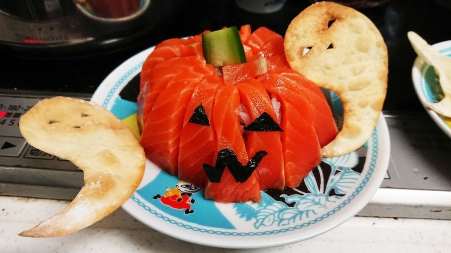 ハロウィン手まり寿司お化けチップ添えの画像