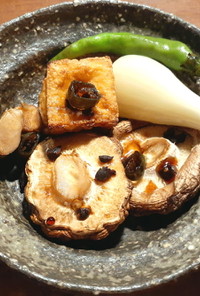 簡単なおつまみ 焼き椎茸と厚揚げ+浜納豆