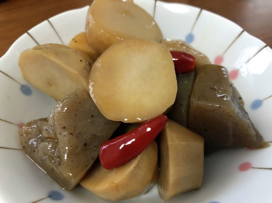里芋とコンニャクの甘辛煮の画像