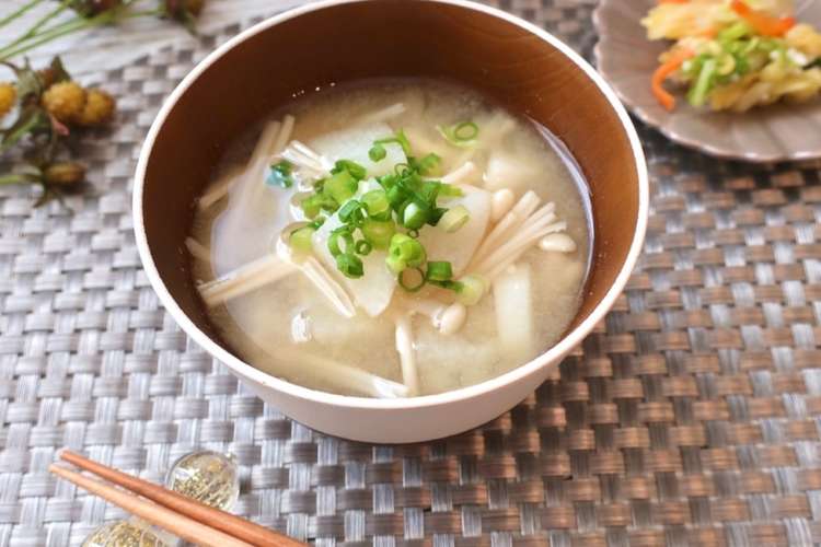 長芋とえのきの味噌汁 レシピ 作り方 By 宝来屋本店 クックパッド 簡単おいしいみんなのレシピが355万品