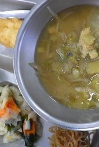 秋冬野菜の味噌汁　河内長野市学校給食