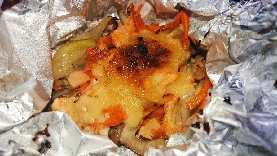野菜と鮭のからしマヨネーズホイル焼きの画像