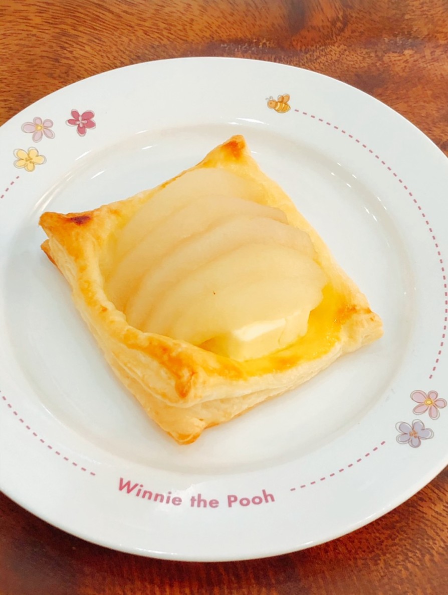 冷凍パイシートで洋梨のクリームチーズパイの画像