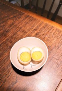 濃厚な甘さが後を引く煮卵