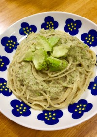 アボカドとタラコの海苔の佃煮スパゲティ