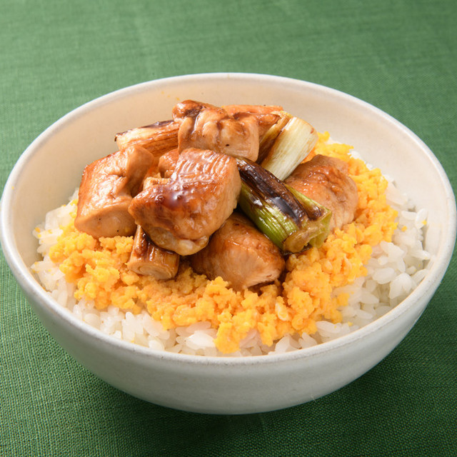 炒り卵の焼き鳥丼 レシピ 作り方 By クックパッドマート クックパッド 簡単おいしいみんなのレシピが375万品