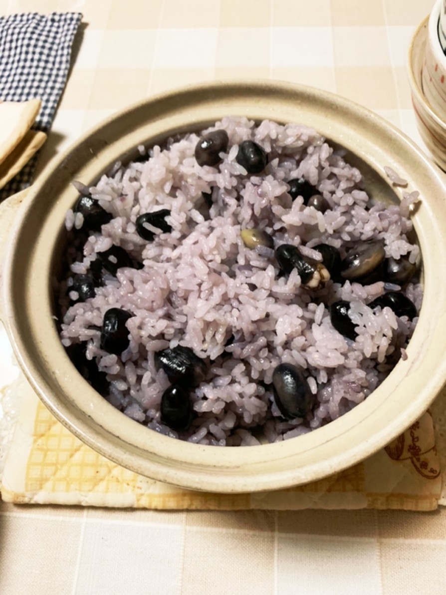 黒枝豆ご飯の画像