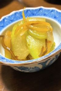簡単　常備菜✨はやとうりの柚子塩昆布漬け