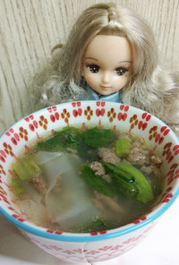 リカちゃん♡包まない小松菜ワンタンスープ