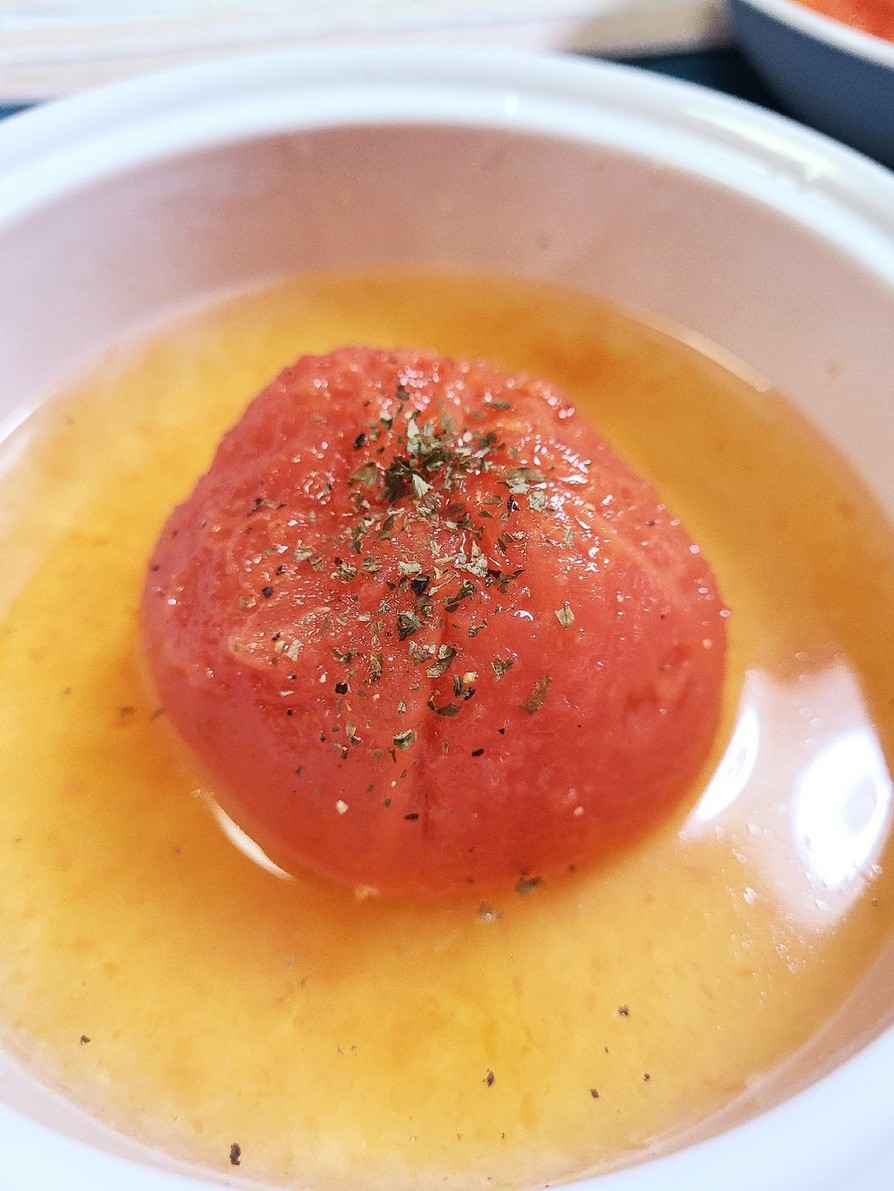 まるごとトマトのスープの画像