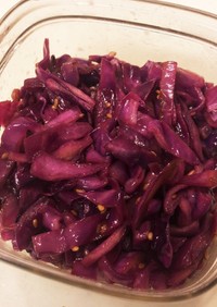 お弁当の彩りに♪紫キャベツのナムル風