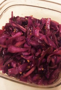 お弁当の彩りに♪紫キャベツのナムル風