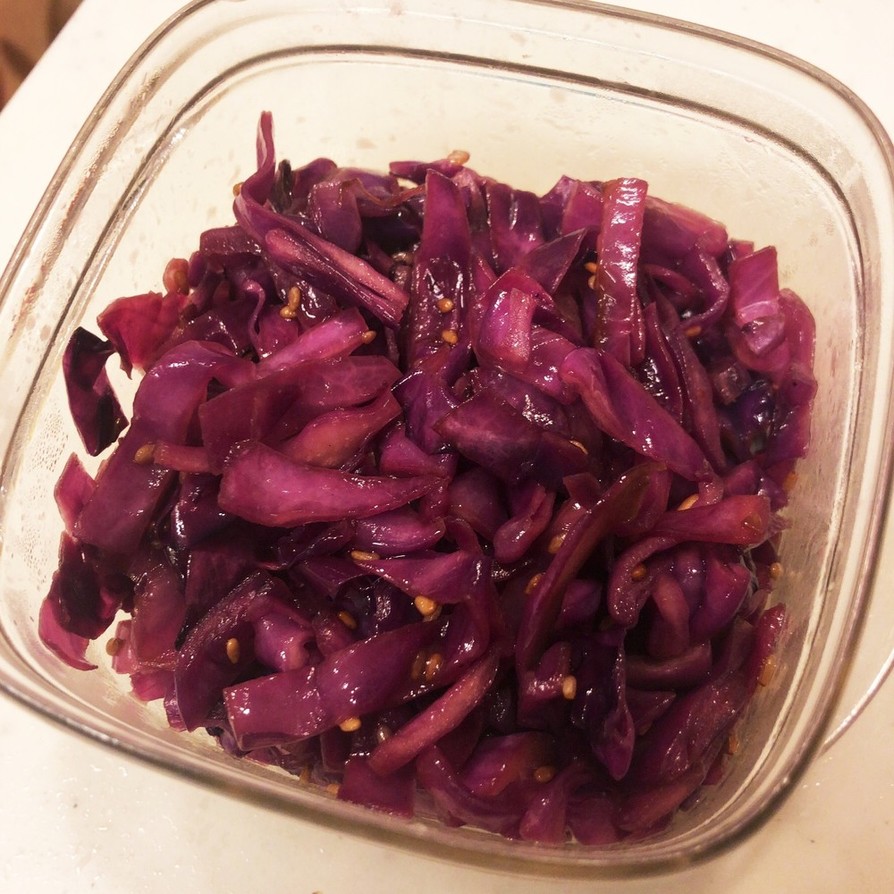お弁当の彩りに♪紫キャベツのナムル風の画像