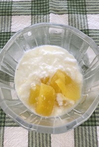 水切りヨーグルト　パイナップル生姜ソース