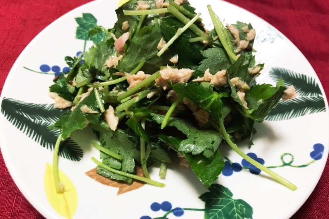 三つ葉とシーチキンのサラダ レシピ 作り方 By 平井道子 クックパッド 簡単おいしいみんなのレシピが379万品