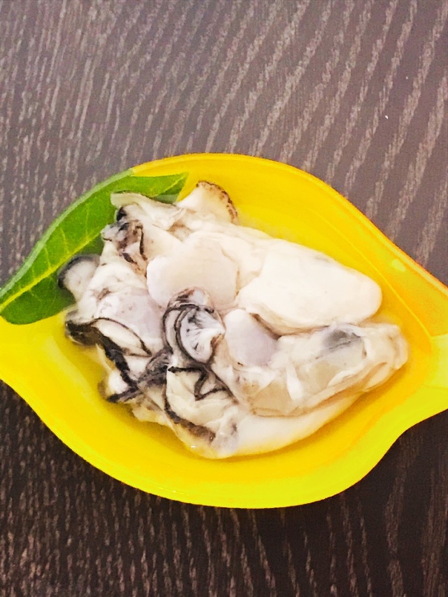 生食用の牡蠣の味付けの画像