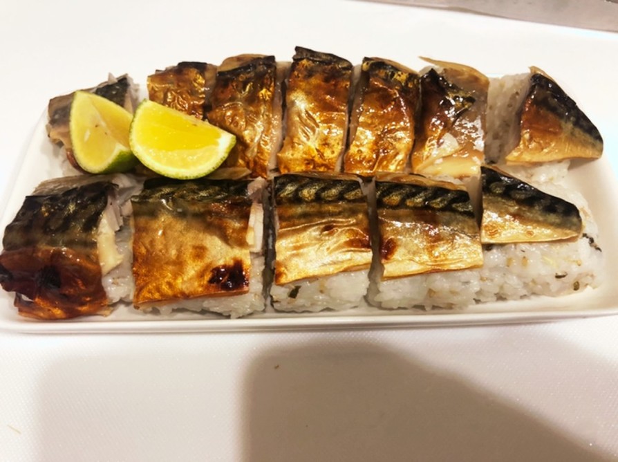 混ぜ込みごはんで作る焼き鯖の棒寿司の画像