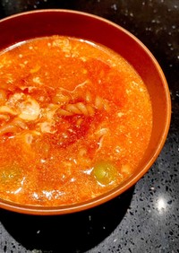 冬の朝ごはんに☆マカロニトマトスープ